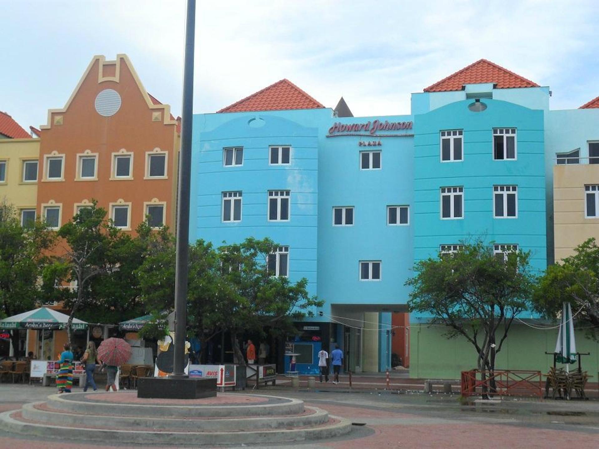 E M City Hotel Willemstad Exterior photo